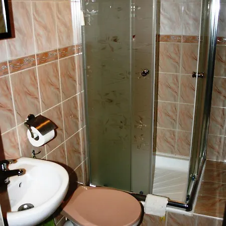 Fontana Vendeghaz Guest house